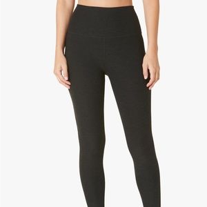 *NEVER WORN Beyond Yoga Midi High Waisted Legging in Dark Night